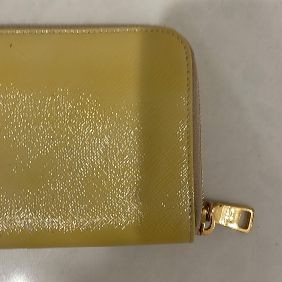 Prada zip long wallet - yellow - Picture 12 of 17